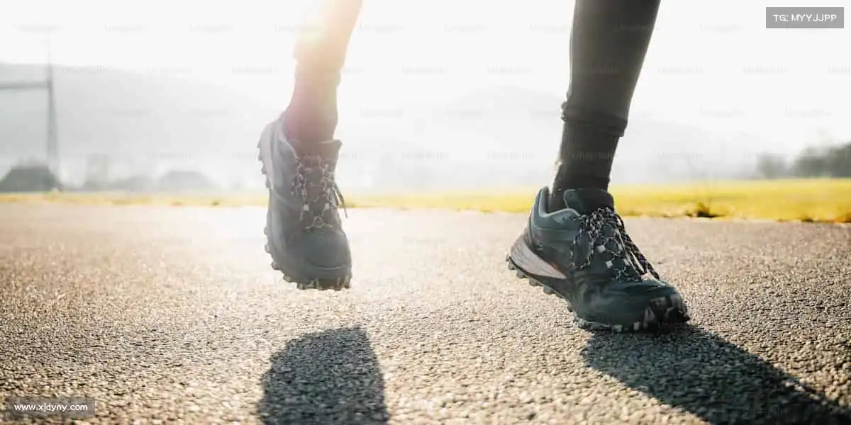 必一·运动(B-Sports)——🏃🚗越野狂奔，泥泞无惧！